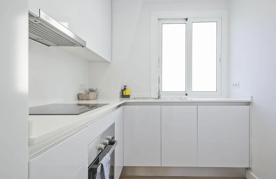 The White Flats Les Corts-1