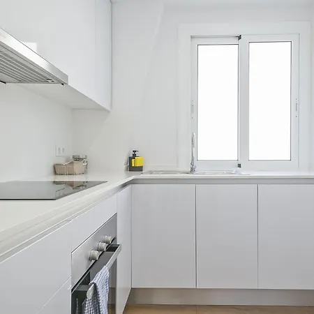 The White Flats Les Corts-2